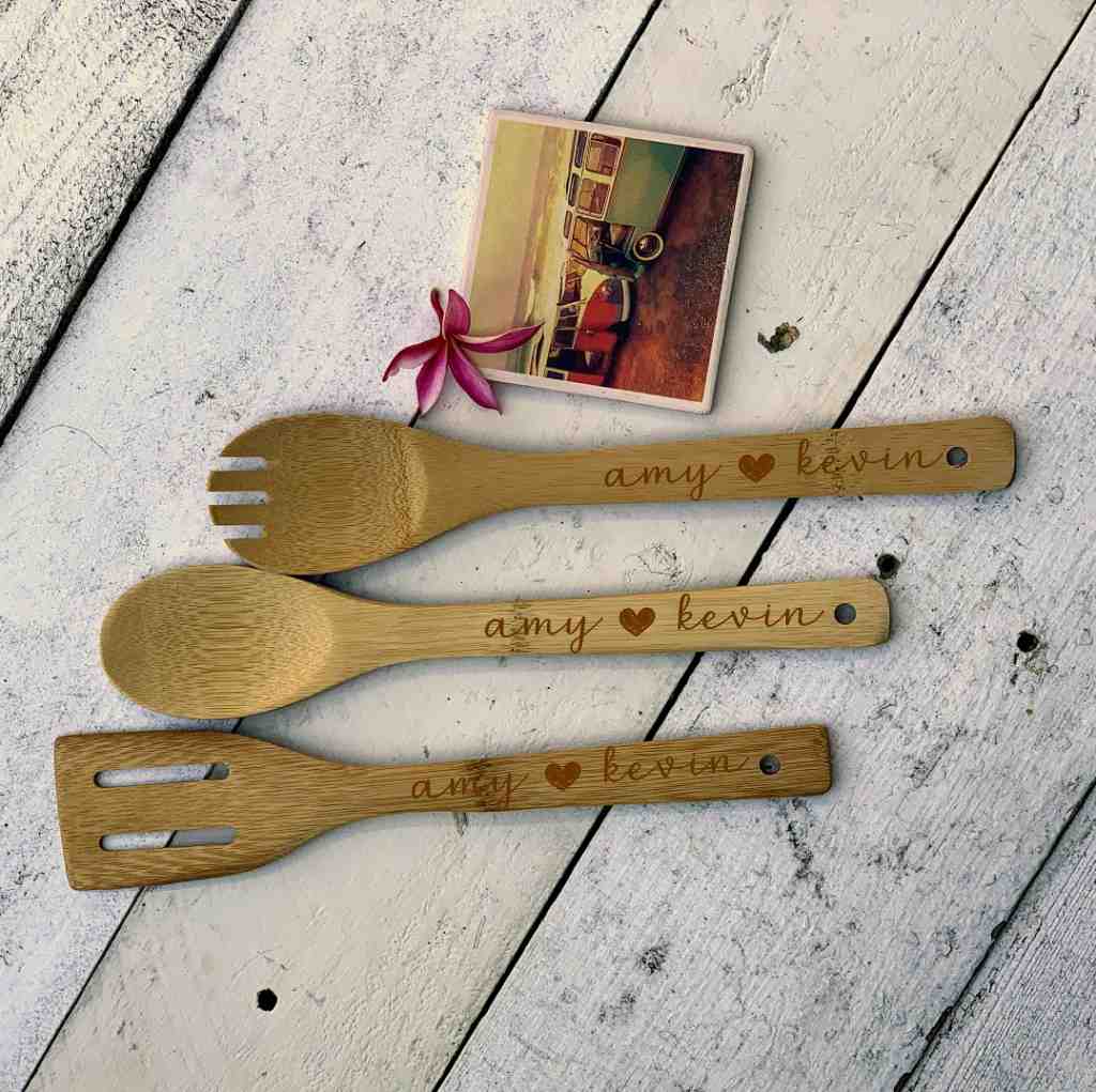 personalized 3 piece bamboo wooden utensil set | hearts in love