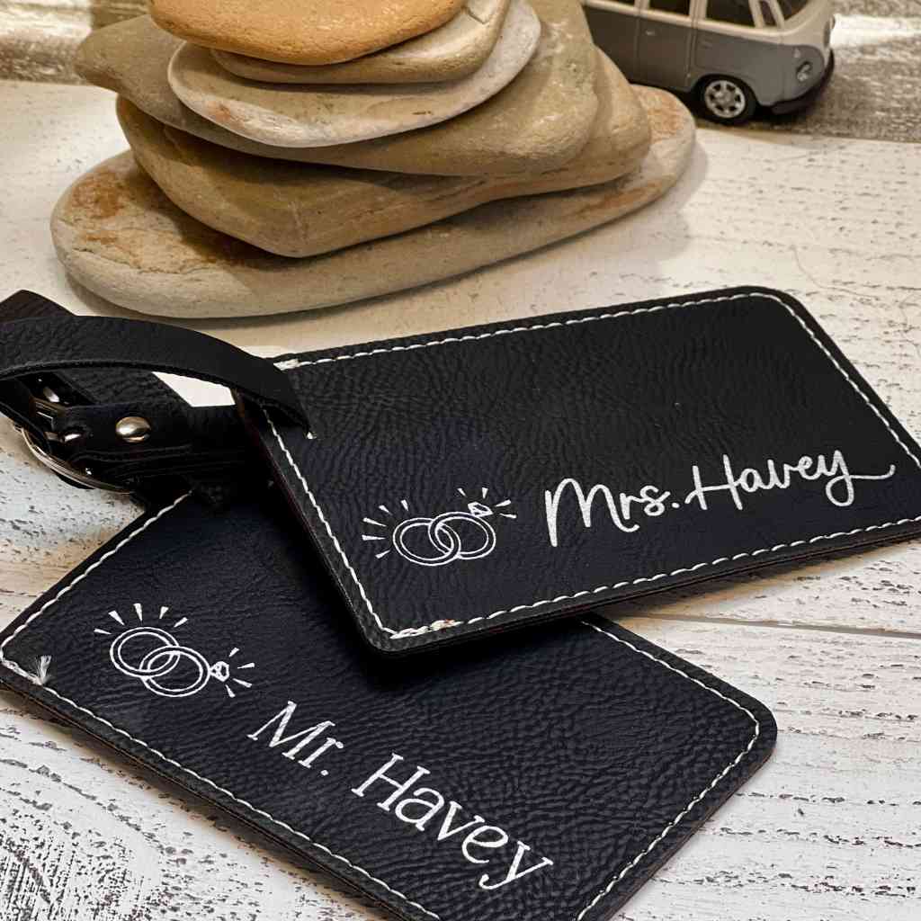 personalized faux leather luggage tag | mr & mrs.