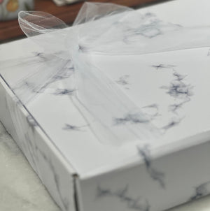 marble acacia charcuterie board | realtor closing gift